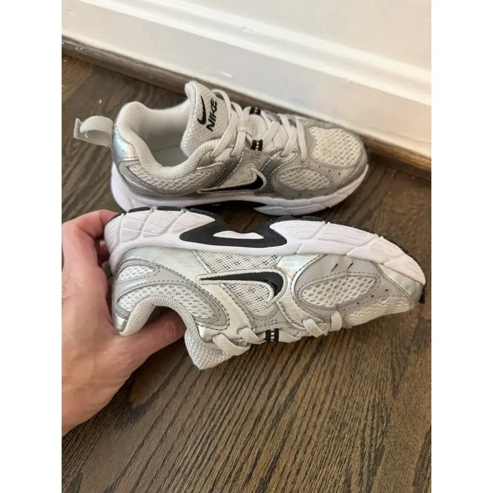 Nike V5 RNR Pre-School Athletic Sneaker Kids Sz 13c